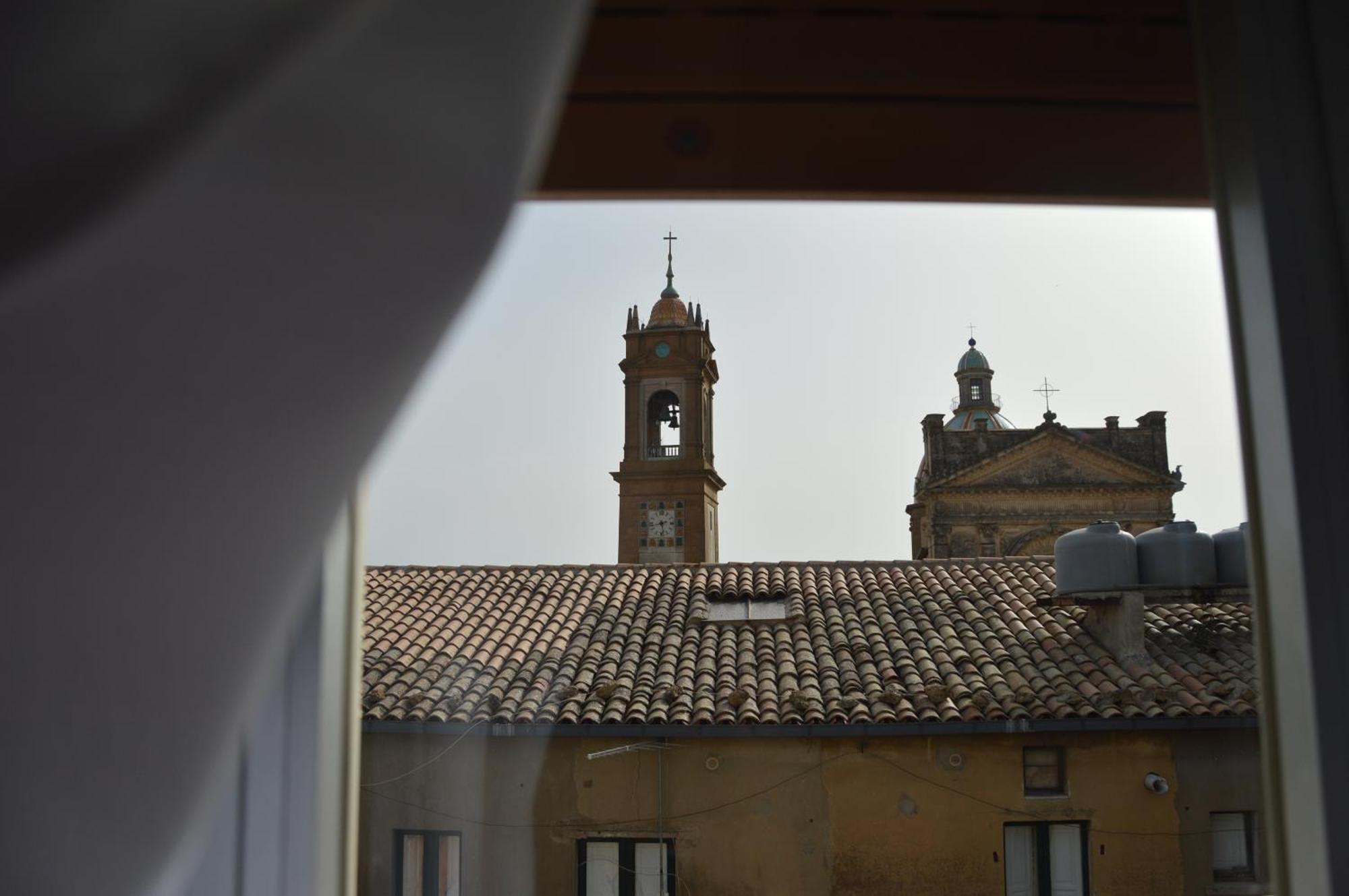 I Colori Della Sicilia Hotel Caltagirone Exterior foto
